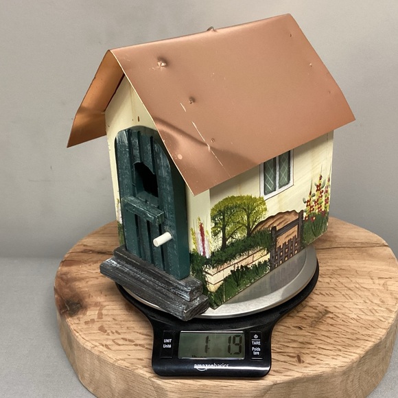 🟡 Hand Painted - Copper Roofed - Birdhouse - Excellent Condition - Unique Design - Picture 13 of 13